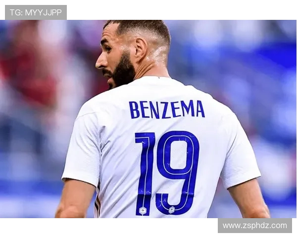 波尔图官方宣布主帅马丁·安塞尔米因成绩不佳下课仅执教半年